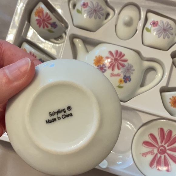 Barbie China Tea Set - Picture 10 of 10